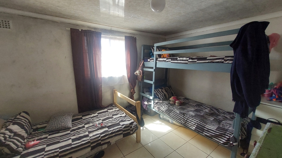 2 Bedroom Property for Sale in Park Village Western Cape